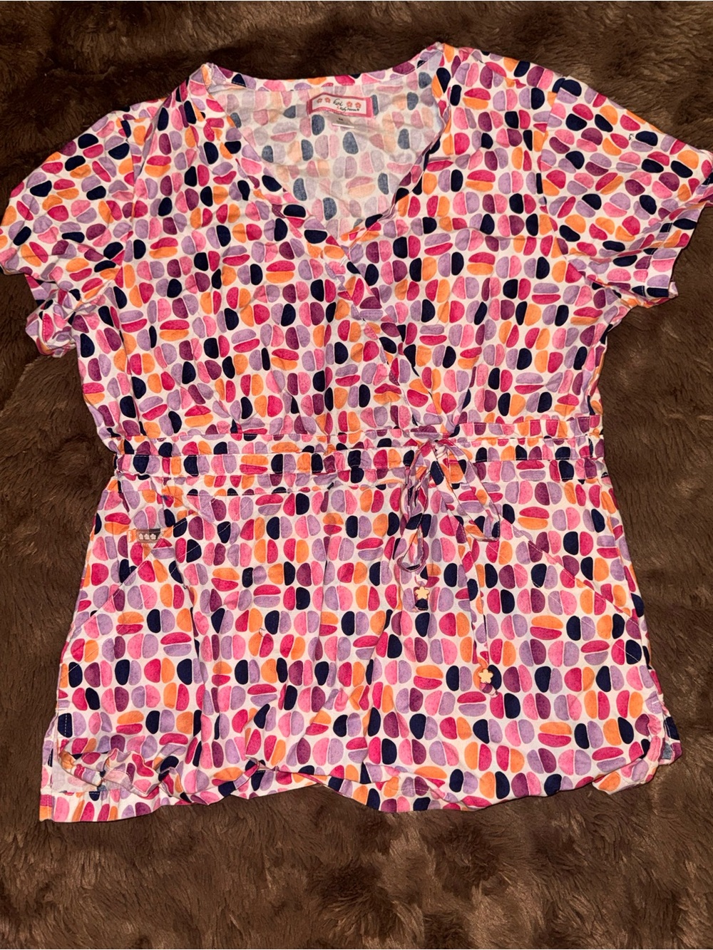 Pink Printed Scrub Top with Hot Pink Drawstring Scrub Pants Outfit Size Medium - Picture 2 of 6